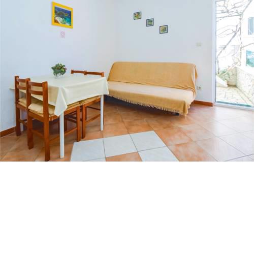 One-Bedroom Apartment in Lokva Rogoznica