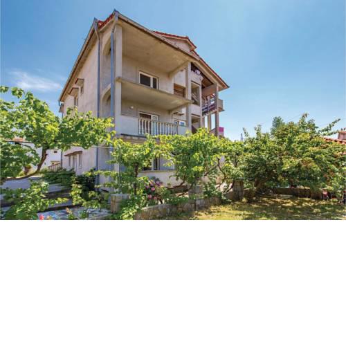 One-Bedroom Apartment in Lopar