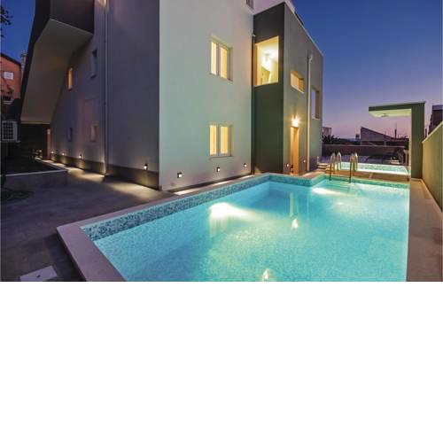 One-Bedroom Apartment in Makarska