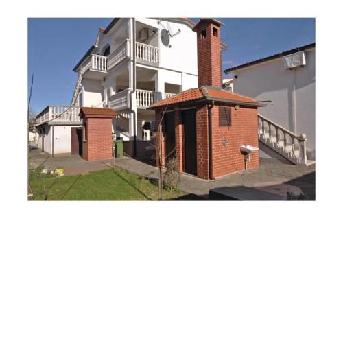 One-Bedroom Apartment in Privlaka