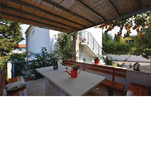One-Bedroom Apartment in Stari Grad