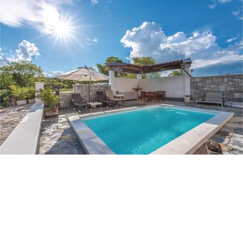 One-Bedroom Holiday Home in Danilo