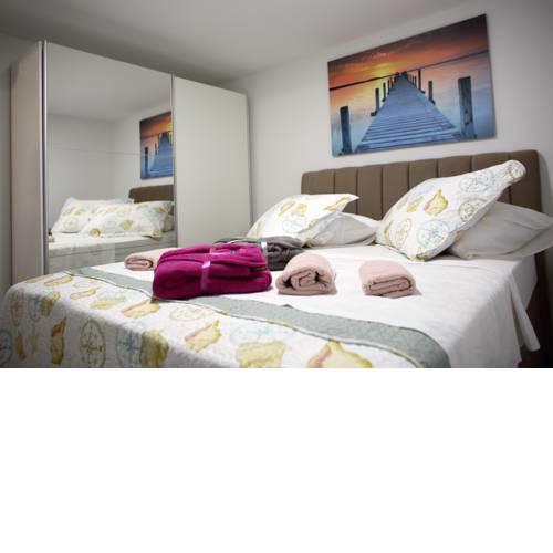 Pearl Apartment