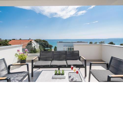 Penthouse Apartment Perla with Jacuzzi