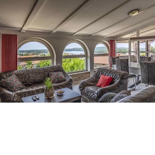 House Anka Medulin