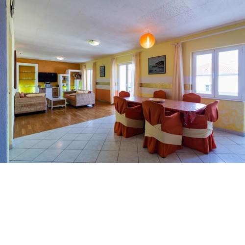 Pia Apartment