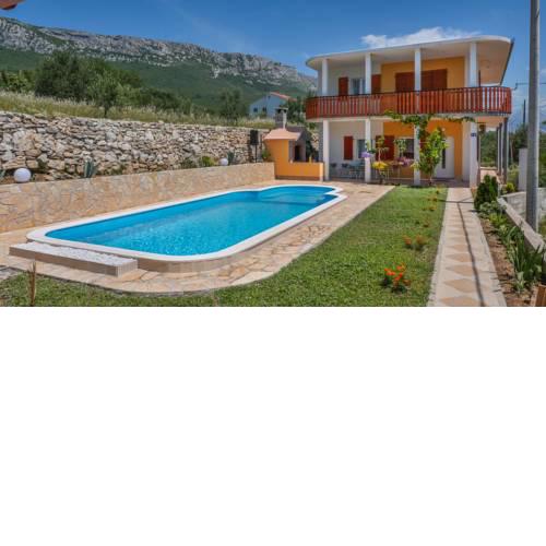 Piccadilly Green Holiday Home