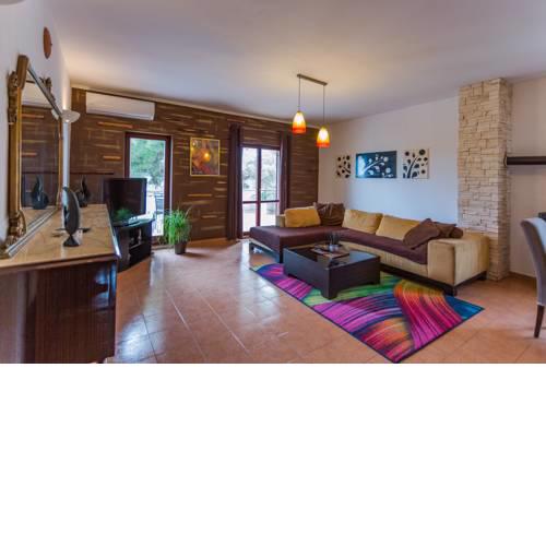 Pinetree Apartment