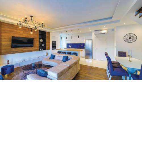 NEW VILLA DAVID, WI-FI, IPTV, 5 bedrooms, 4 bathrooms