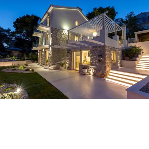 Prestigious 5* Villa Punta Secca