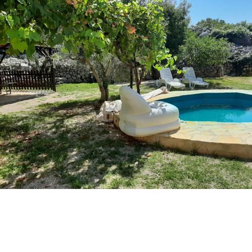 Holiday House Pulena