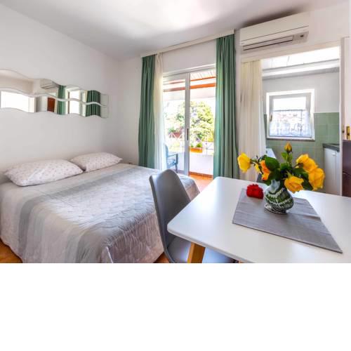 Radan - Apartments near Brulo Beach