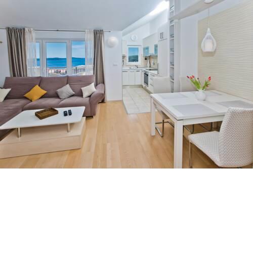 Relaxing holiday sunset apartment