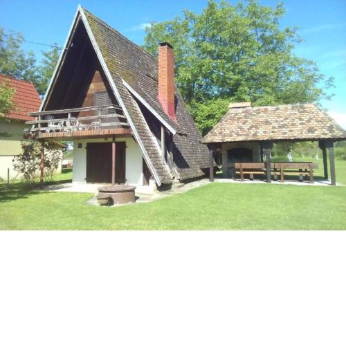Riverside House Bojko