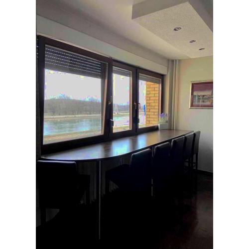 Riverview Open Plan, Spacious 1 Bedroom Flat
