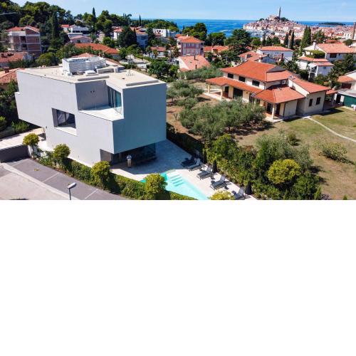 RM Luxury villa with pool in Rovinj