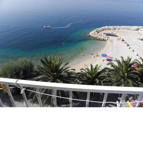Room in Podgora with sea view, balcony, air conditioning, Wi-Fi (214-9)