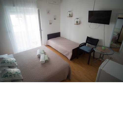 Room Petrich2