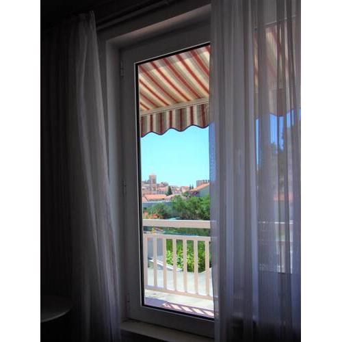 Rooms & Apartments Dolac