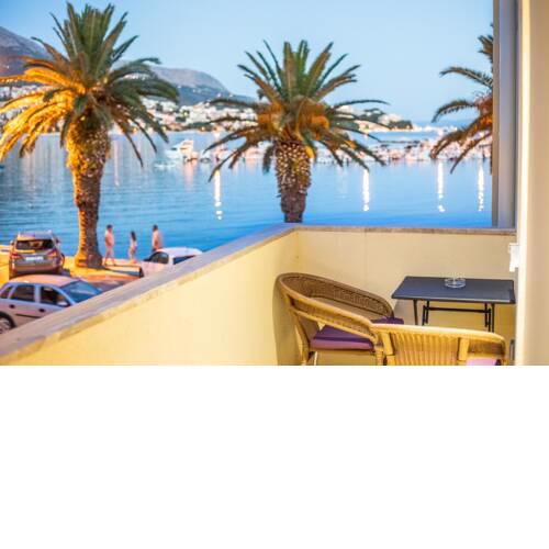 Rooms Toni with sea view