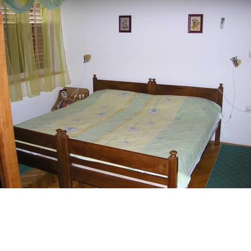 Rooms with a parking space Starigrad, Paklenica - 11452