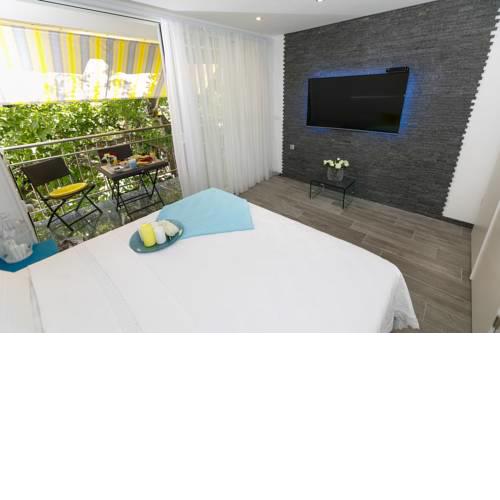 Rose Apartment