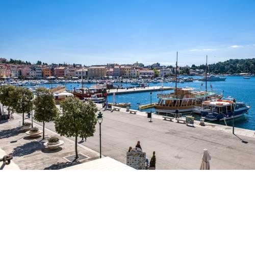 Rosina Sea View Apartment