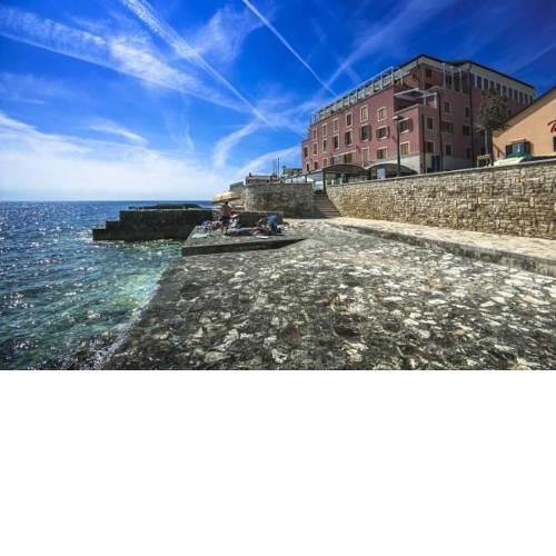 Rotonda Inn Novigrad