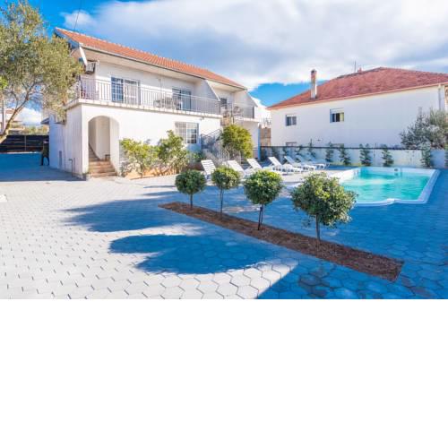 ROYAL CHOICE WITH POOL