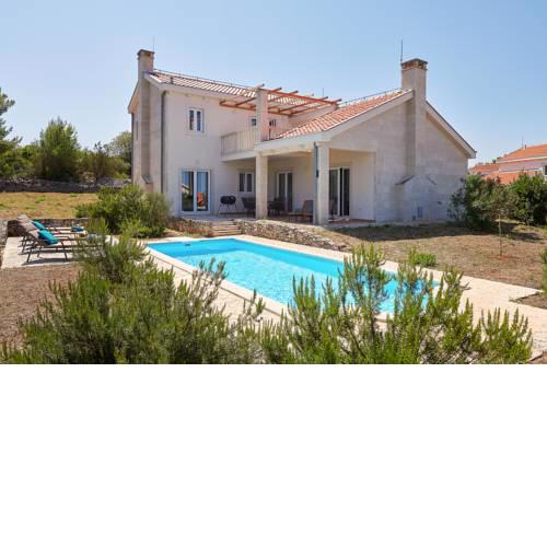 Rudina Villa Sleeps 8 with Pool Air Con and WiFi