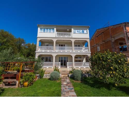 Ruza Apartment