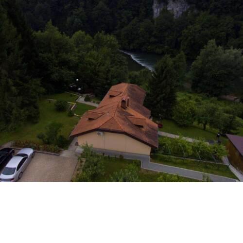 Scenic Holiday Home in Jakovci Netretićki near Fishing River