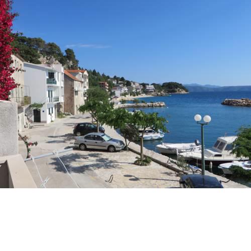 Seafront Apartment 101