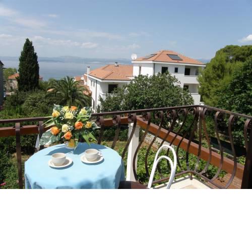 Seaside apartments with a swimming pool Sutivan, Brac - 15502