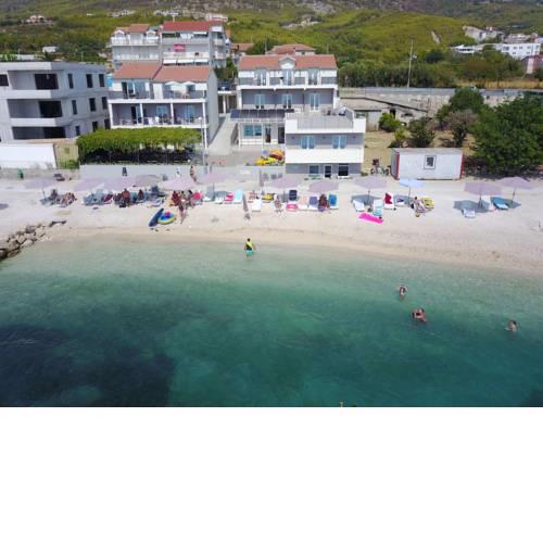 Seaside Luxury Suites