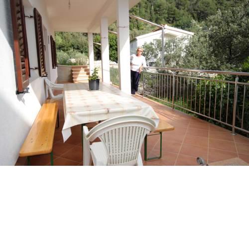 Seaside secluded apartments Cove Skozanje, Hvar - 4024