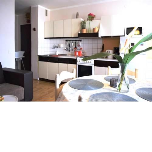 Seaview apartment in the center of town