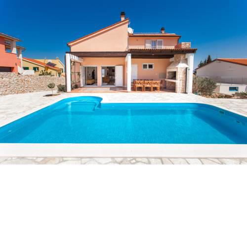 Seaview house with pool, Murter