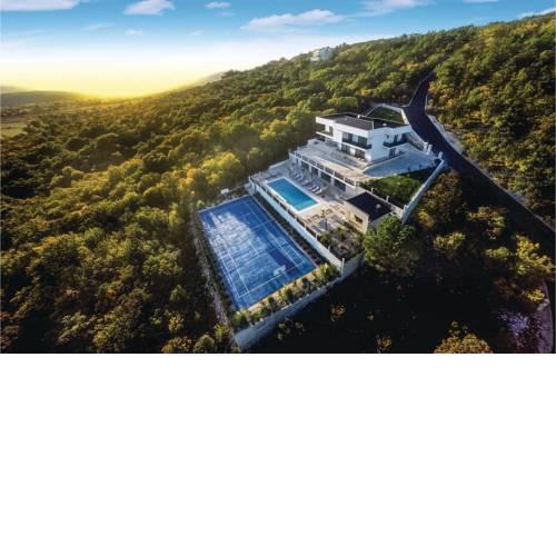 Seven-Bedroom Holiday Home in Imotski