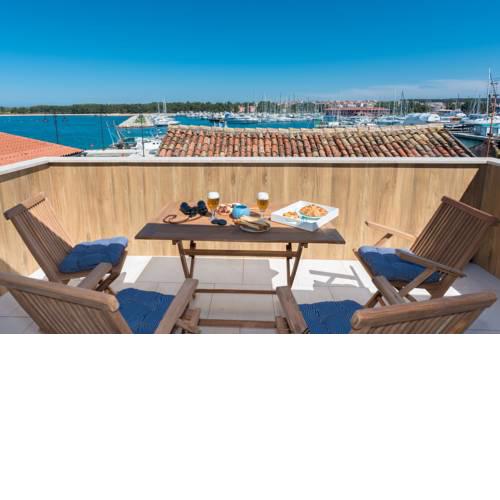 Skipper Suites