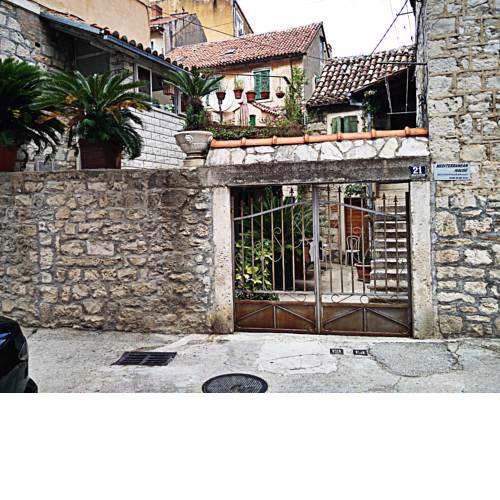 Stone House Apartments