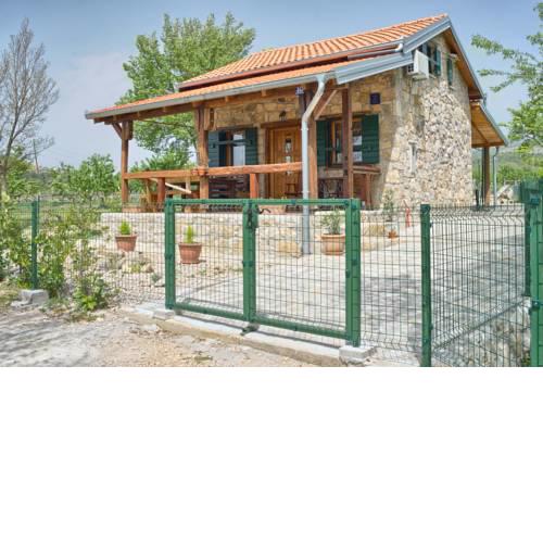STONE HOUSE VLASTA