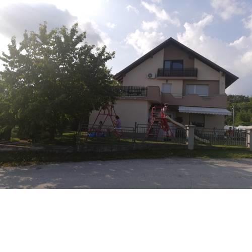Studio apartman Tuček