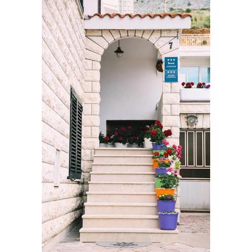 Studio Apartment in Duce with Sea View, Balcony, Air Conditioning, Wi-Fi (4167-3)