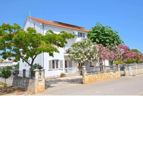 Studio Apartment in Murter with Sea View, Balcony, Air Conditioning, Wi-Fi (4798-2)