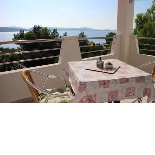 Studio apartment in Pirovac with Seaview, Terrace, Air condition, WIFI (4794-5)