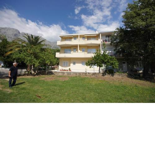 Studio apartment in Tucepi with air conditioning, WiFi, washing machine 202-1