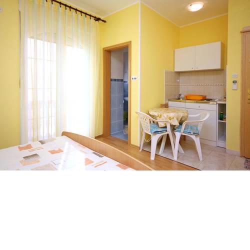 Studio Brodarica 4835c