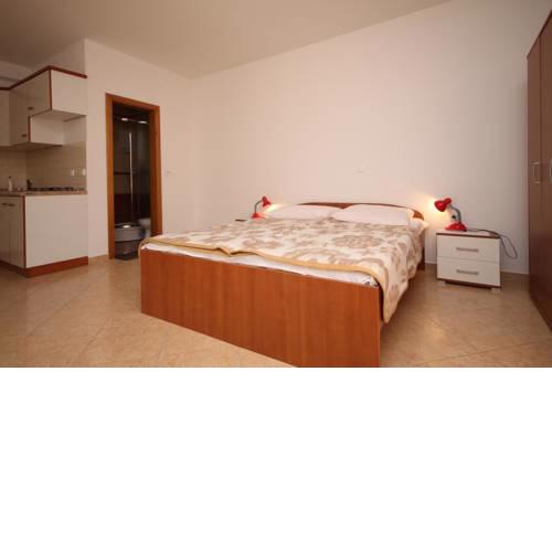 Studio Metajna 6486a