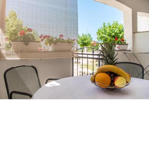 Studio near the sea TUANICA
